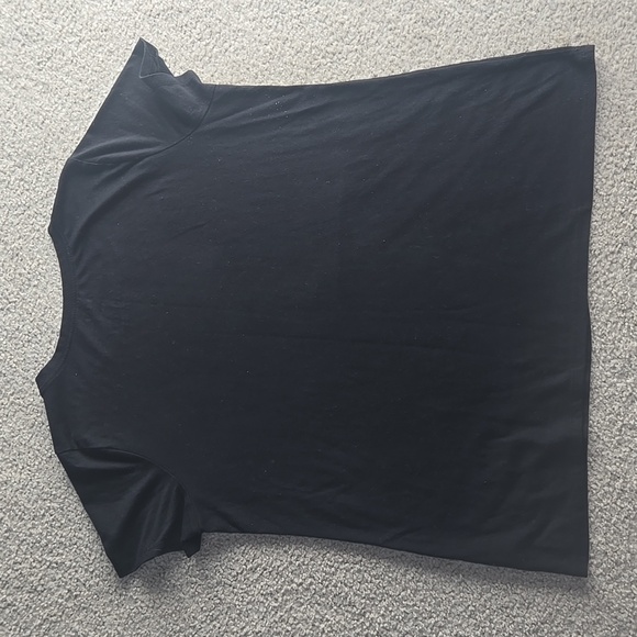 Torrid Classic Fit Black Short Sleeve Tee Size 1X - Picture 6 of 6